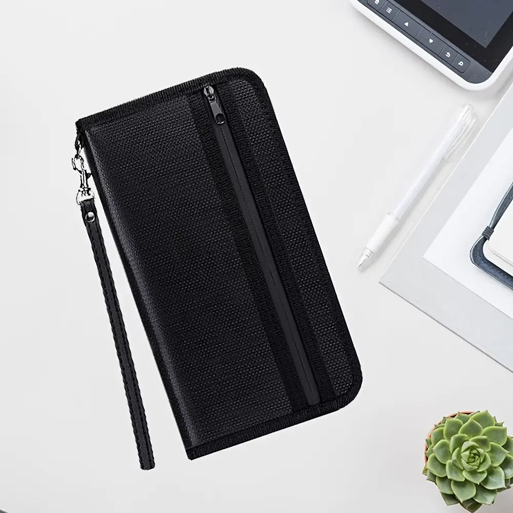 Multi-Pocket Fireproof Fireproof Faraday Privacy Bag, 1 Count EMP & RFID Blocking Bag, Anti-Tracking & Fireproof Key Fob Protector for Phones